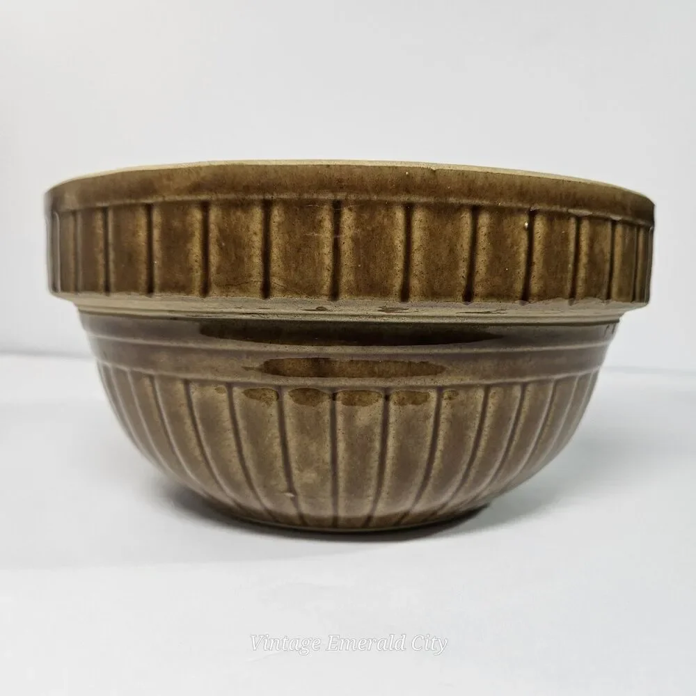 Vtg USA Ribbed Beehive Brown Stoneware 9-inch Salad Mixing Bowl Casserole No Lid